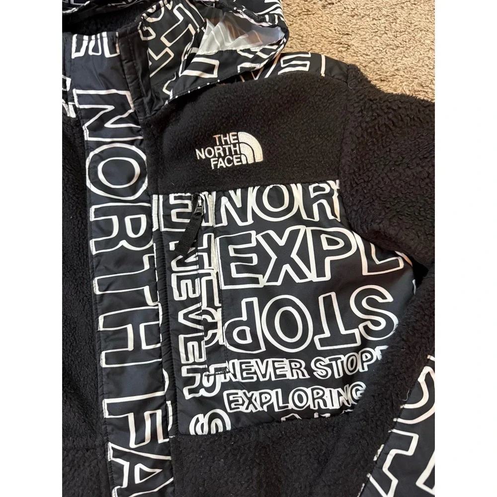 The North Face Kids Black White‎ All Over Logo Fleece Jacket Hooded Size YXL